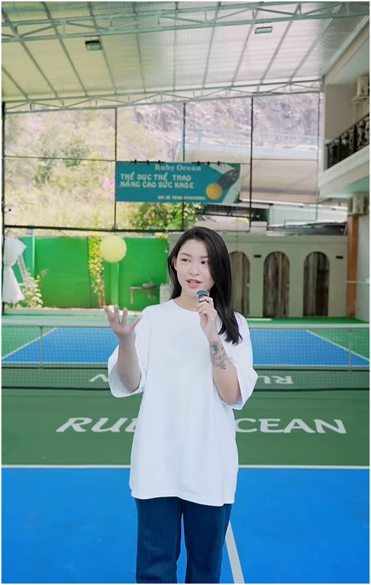 TikToker 23 tuổi khoe x&acirc;y nh&agrave; tr&ecirc;n mảnh đất 400m2 hướng mặt ra biển, mới nh&igrave;n phần th&ocirc; netizen khẳng định: Đ&acirc;y l&agrave; villa chứ nh&agrave; g&igrave;! - Ảnh 6.