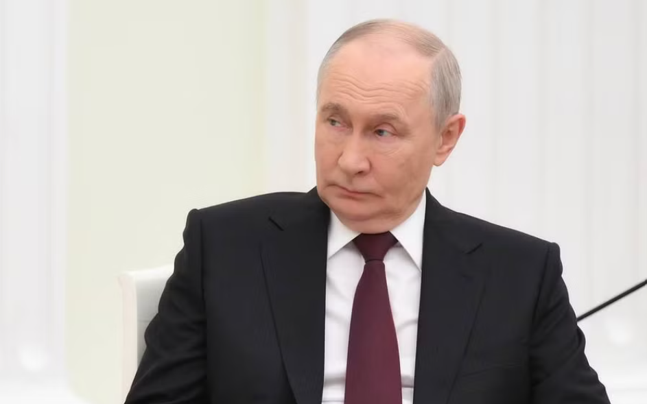 Cựu phi c&ocirc;ng NATO Rumen Radev c&oacute; thể trở th&agrave;nh cơn &aacute;c mộng của EU năm 2026 - Ảnh 3.