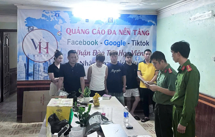 T&igrave;m bị hại đường d&acirc;y chế thuốc giả ' Đ&ocirc;ng y gia truyền 4 đời ' tại Hưng Y&ecirc;n - Ảnh 1.