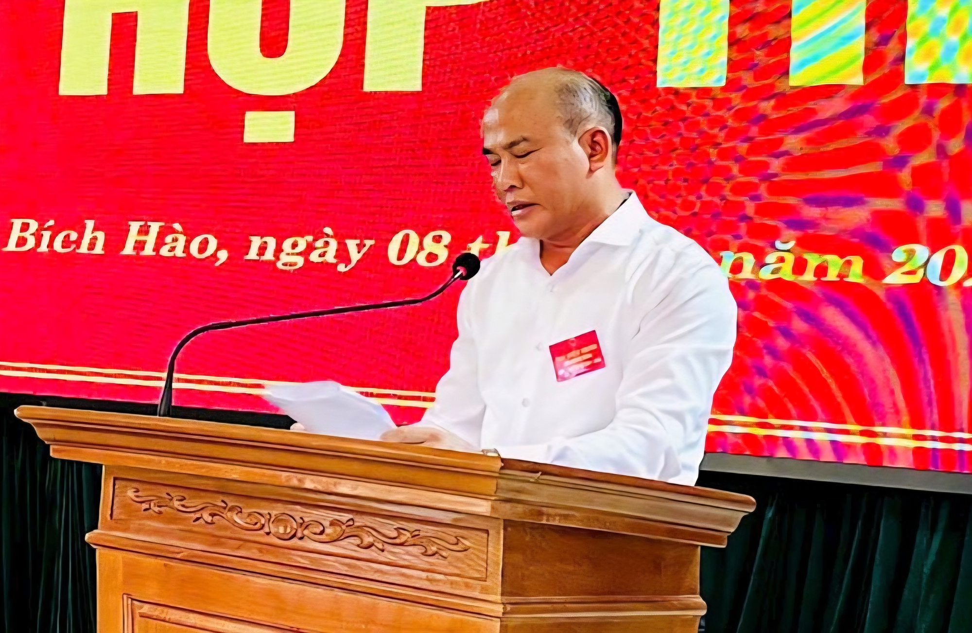 Một Chủ tịch x&atilde; xin nghỉ việc v&igrave; l&yacute; do sức khỏe - Ảnh 1.