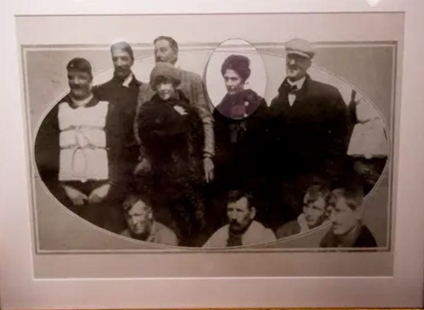 Di vật sống s&oacute;t Titanic đấu gi&aacute; sau 112 năm: Cơ hội hiếm c&oacute; - Ảnh 1.