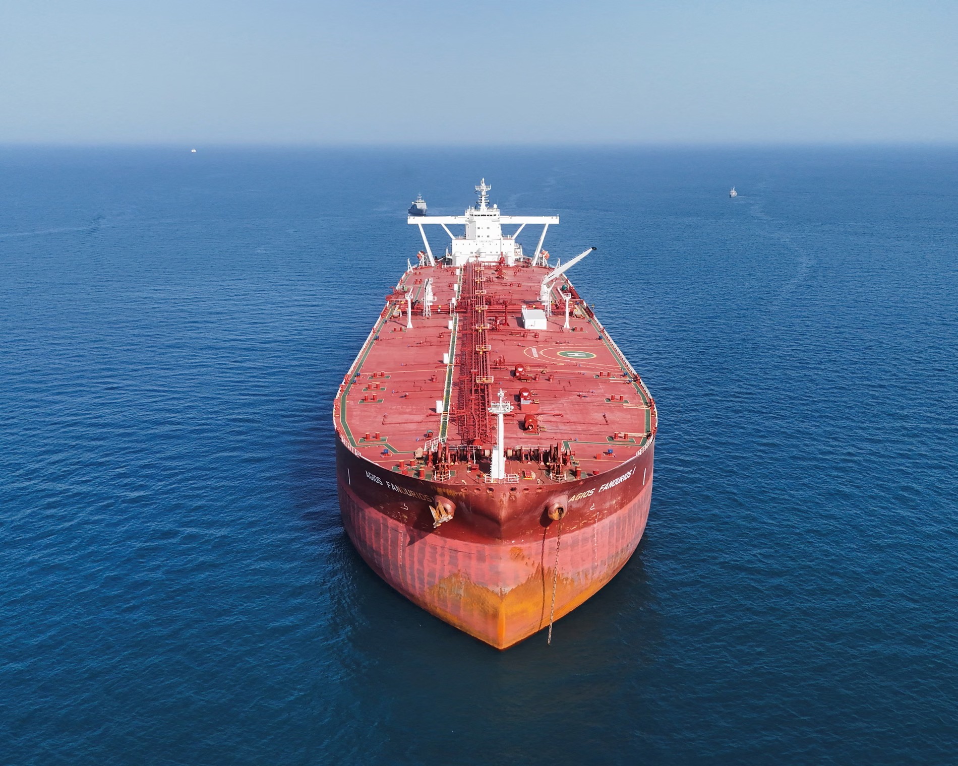 Tổng thống Trump dọa n&eacute;m bom, Iran tuy&ecirc;n bố giữ &aacute;t chủ b&agrave;i: Đ&ograve;n găng nghẹt thở b&ecirc;n eo biển Hormuz - Ảnh 1.