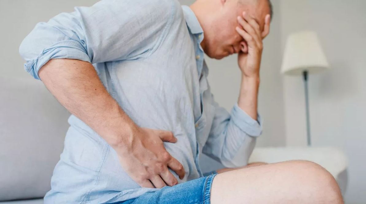 Thấy 5 dấu hiệu n&agrave;y xuất hiện v&agrave;o buổi tối, cẩn thận l&aacute; gan đang ngập trong mỡ - Ảnh 2.