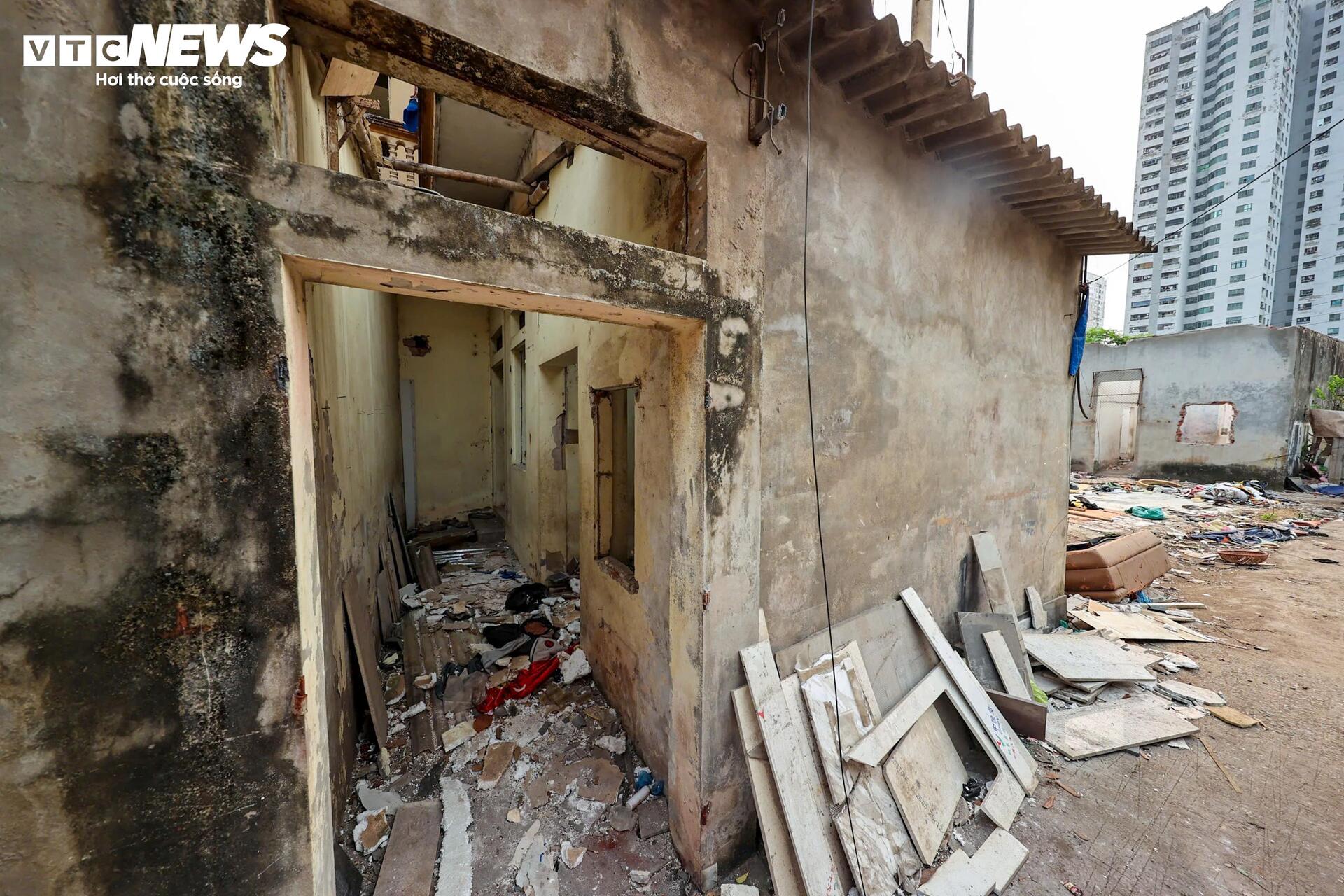 Người H&agrave; Nội th&aacute;o dỡ nh&agrave;, giao mặt bằng thi c&ocirc;ng n&uacute;t giao Phạm Tu - Xa La - Ảnh 10.