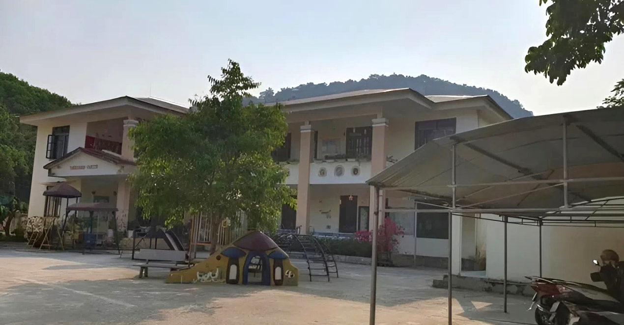 Hiệu trưởng Trường mầm non h&oacute;a Sơn thừa nhận sai s&oacute;t trong chương tr&igrave;nh suất ăn từ thiện - Ảnh 2.