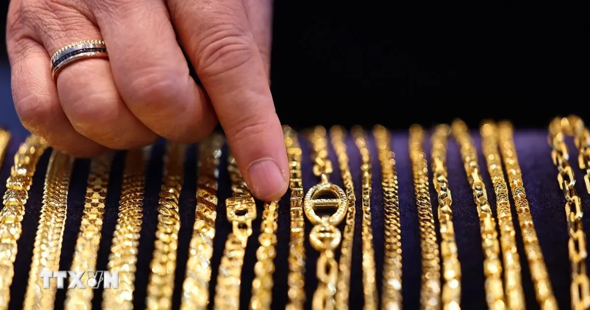 L&yacute; do v&agrave;ng vẫn c&oacute; chỗ đứng trong danh mục đầu tư bất chấp bất ổn gi&aacute; - Ảnh 1.