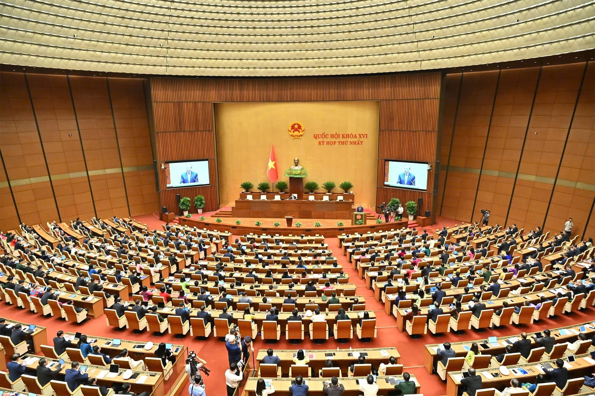 Quốc hội 2026 thông qua nhiều luật quan trọng cho phát triển kinh tế - xã hội - Ảnh 1.