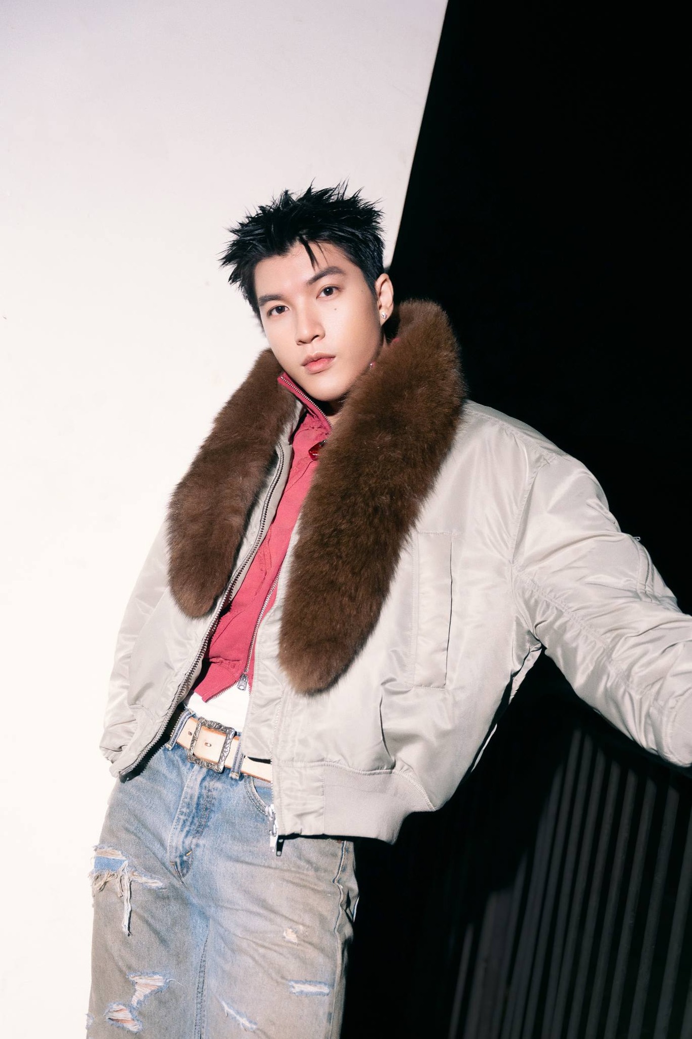 HIEUTHUHAI v&agrave; Tăng Mỹ H&agrave;n chuyển địa điểm hẹn h&ograve;, lần n&agrave;y l&agrave; trị liệu xương khớp- Ảnh 6.