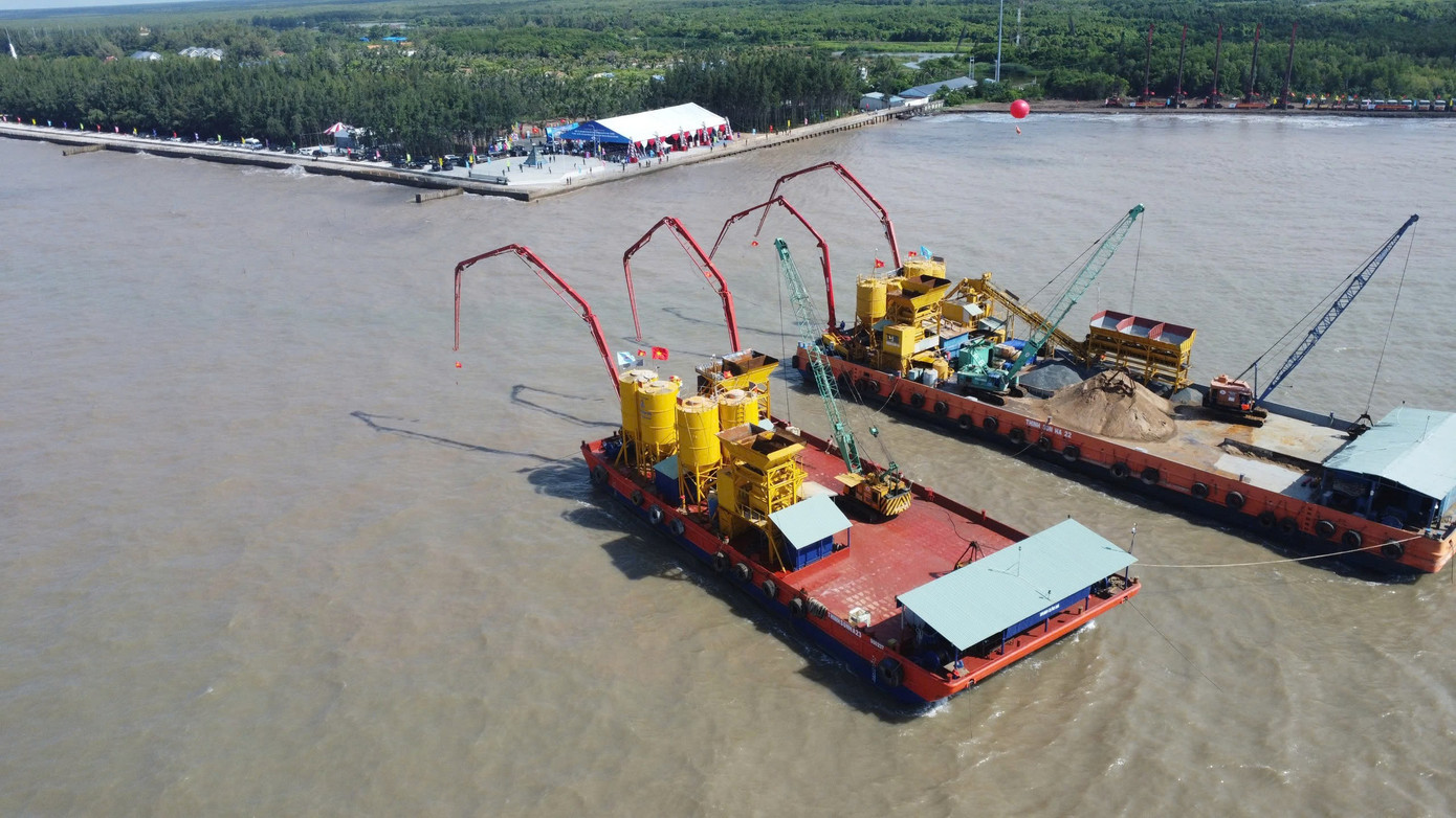 Việt Nam sắp sở hữu c&ocirc;ng tr&igrave;nh chưa từng c&oacute; trong lịch sử: Cầu cầu vượt biển d&agrave;i 18km, vốn đầu tư 26.000 tỷ đồng x&aacute;c lập kỷ lục, lọt Top 3 Đ&ocirc;ng Nam &Aacute;- Ảnh 1.