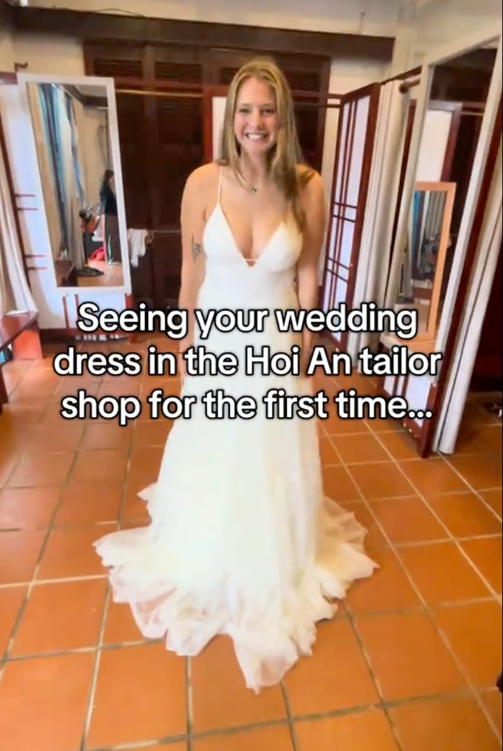 Kh&aacute;ch T&acirc;y đổ x&ocirc; trải nghiệm dịch vụ may đồ tại Hội An năm 2026 - Ảnh 7.