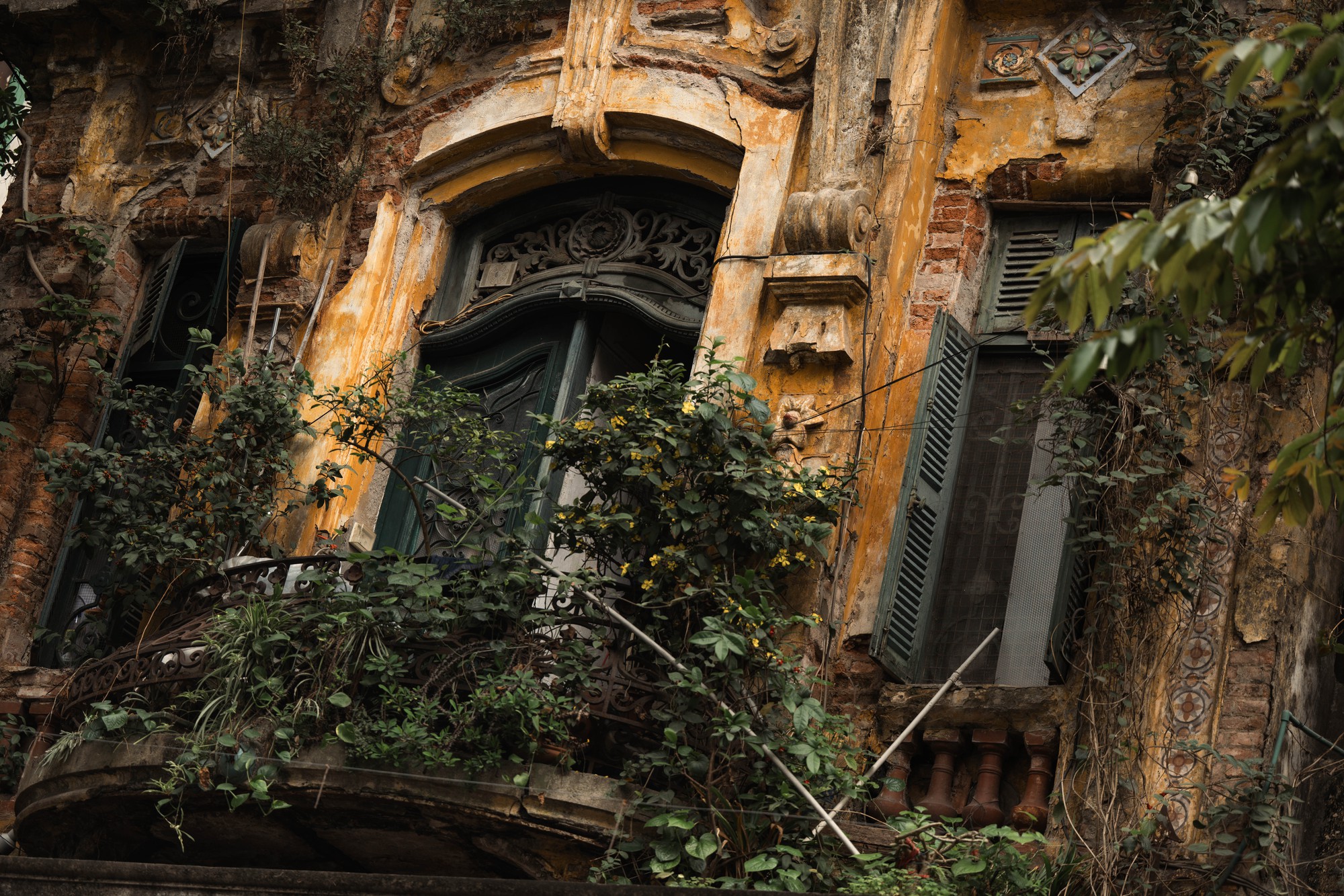 Chuyện về căn biệt thự 57B Hàng Bồ: Ký ức Hà Nội giữa lòng phố cổ - Ảnh 3. Chuyện về căn biệt thự 57B Hàng Bồ: Ký ức Hà Nội giữa lòng phố cổ - Ảnh 3.