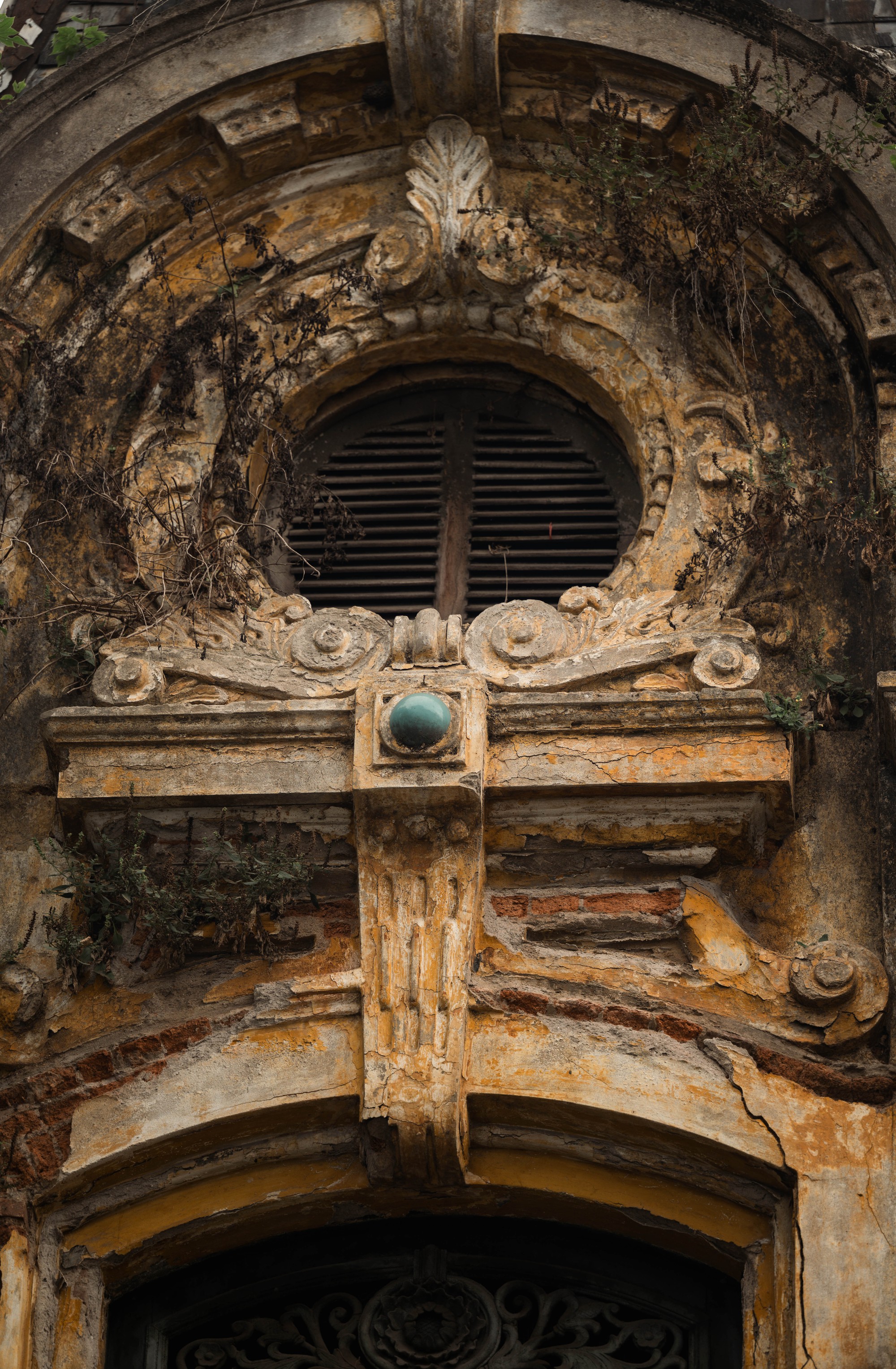 Chuyện về căn biệt thự 57B Hàng Bồ: Ký ức Hà Nội giữa lòng phố cổ - Ảnh 5. Chuyện về căn biệt thự 57B Hàng Bồ: Ký ức Hà Nội giữa lòng phố cổ - Ảnh 5.