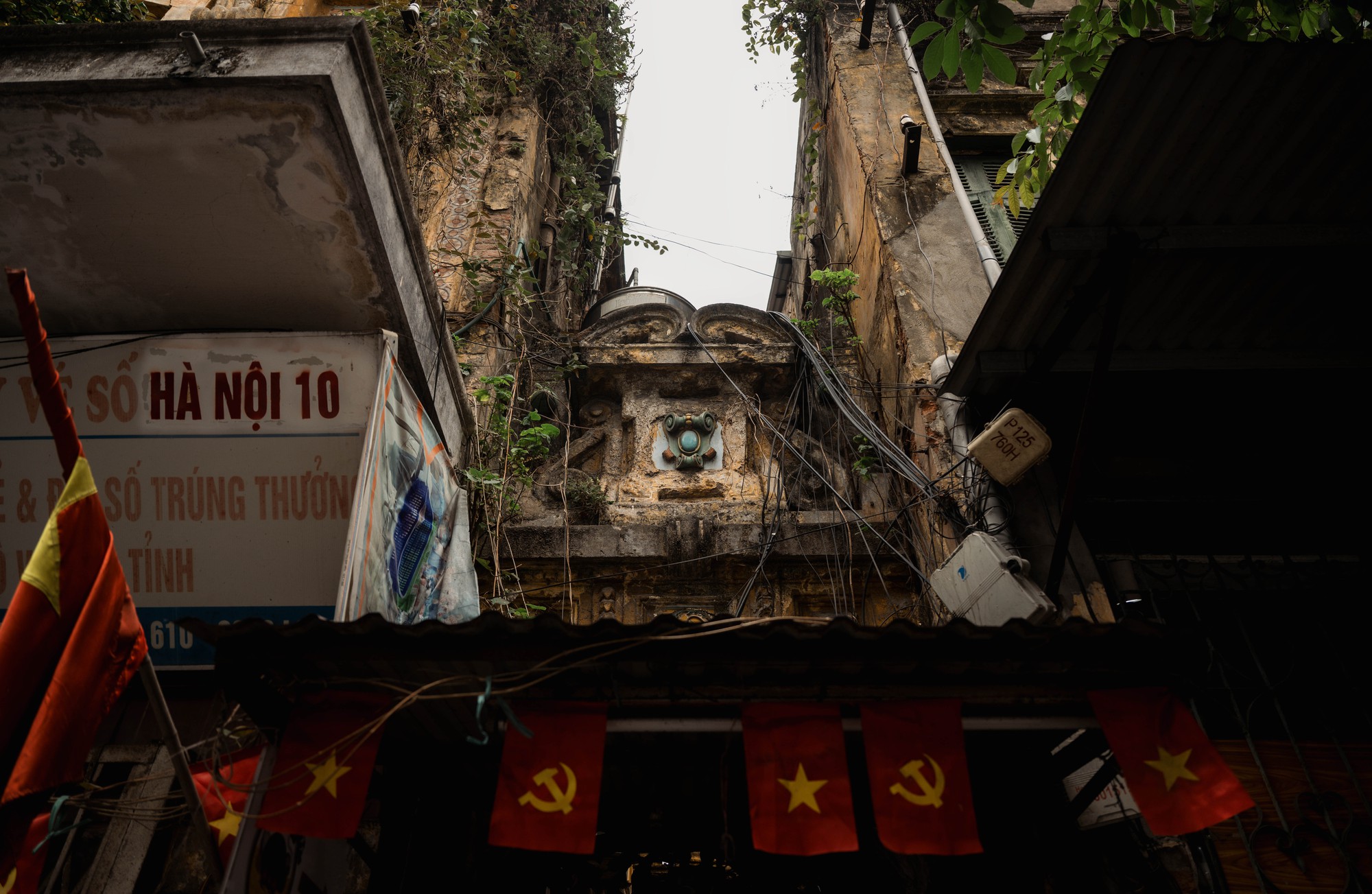 Chuyện về căn biệt thự 57B Hàng Bồ: Ký ức Hà Nội giữa lòng phố cổ - Ảnh 7. Chuyện về căn biệt thự 57B Hàng Bồ: Ký ức Hà Nội giữa lòng phố cổ - Ảnh 7.