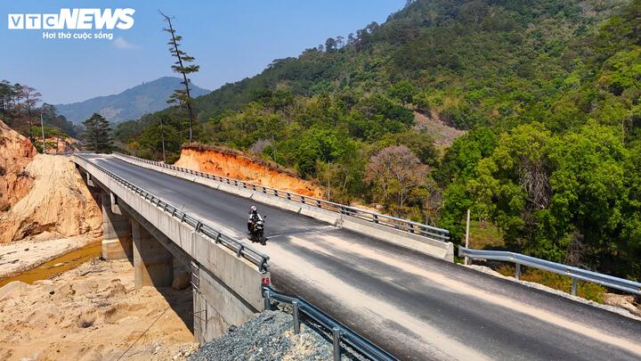 Đường ĐT . 722 Nối L&acirc;m Đồng v&agrave; Đắk Lắk: Cải thiện giao th&ocirc;ng v&agrave; ph&aacute;t triển du lịch 2026 - Ảnh 7.