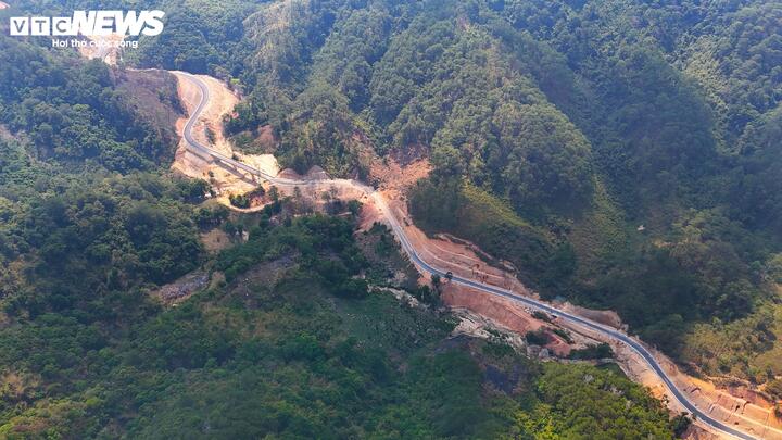 Đường ĐT . 722 Nối L&acirc;m Đồng v&agrave; Đắk Lắk: Cải thiện giao th&ocirc;ng v&agrave; ph&aacute;t triển du lịch 2026 - Ảnh 11.