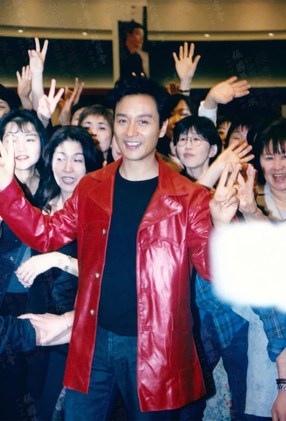 Một huyền thoại c&ograve;n sống m&atilde;i: 23 năm v&agrave; nỗi nhớ mang t&ecirc;n Trương Quốc Vinh - Ảnh 3.