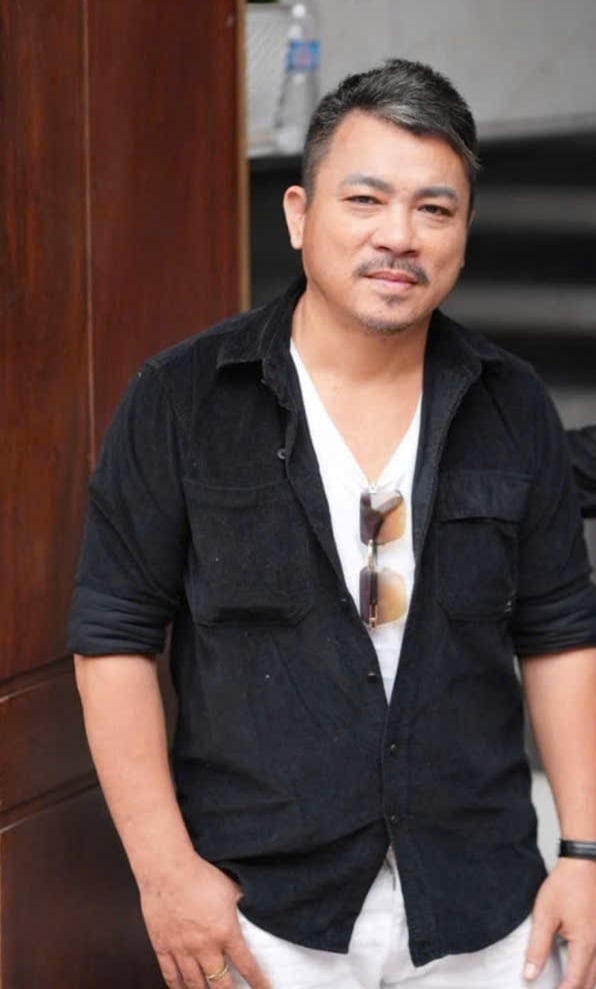 Quang Nhi: "Cứ một b&agrave;i h&aacute;t l&agrave; nhớ một mối t&igrave;nh" - Ảnh 1.