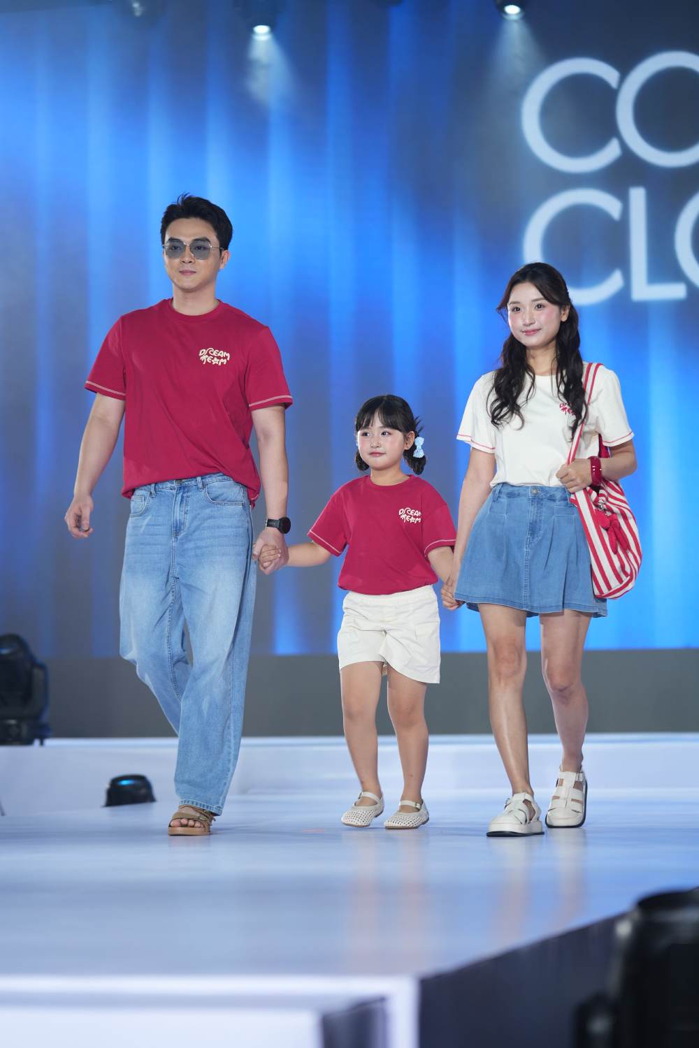 Vợ chồng B&igrave;nh An &ndash; Phương Nga s&aacute;nh đ&ocirc;i dự sự kiện ra mắt bộ sưu tập Xu&acirc;n H&egrave; 2026 - Ảnh 2.