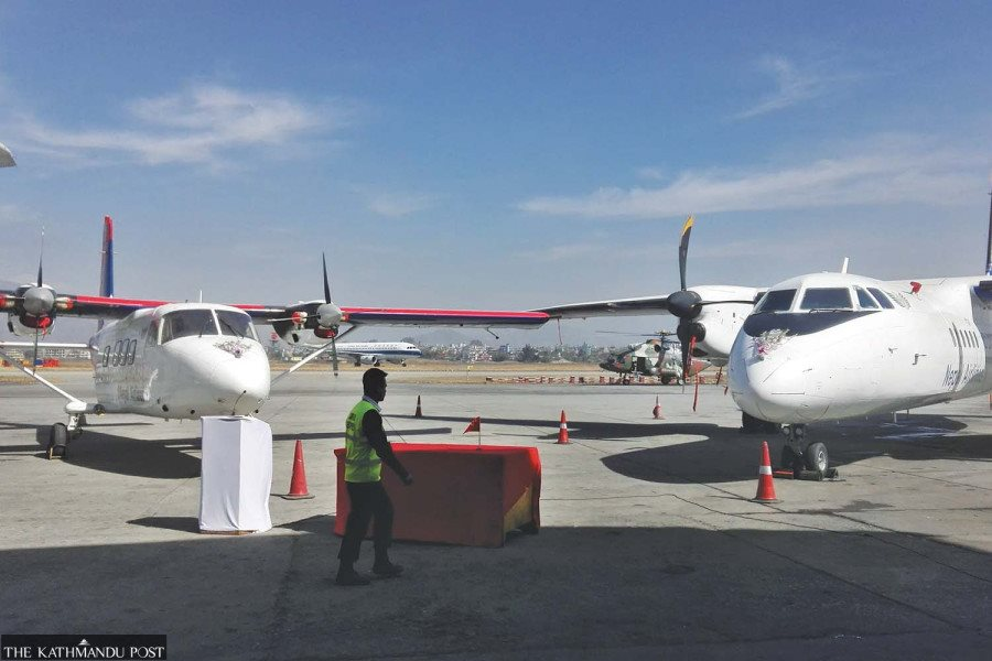 Chính phủ Nepal chịu gánh nặng lớn từ khoản vay mua máy bay Trung Quốc - Ảnh 1.