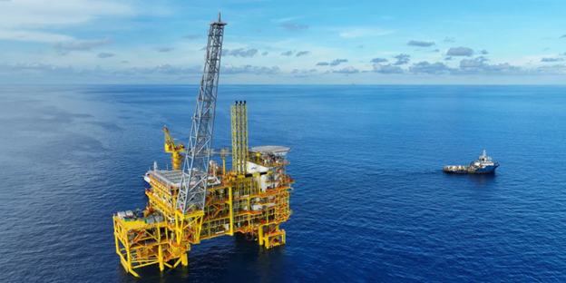 Khoan sâu 5.100 mét xuống đáy biển, phát hiện mỏ khí tự nhiên hơn 140 tỷ m3 cùng 300 triệu thùng dầu 'sạch' - Ảnh 1.