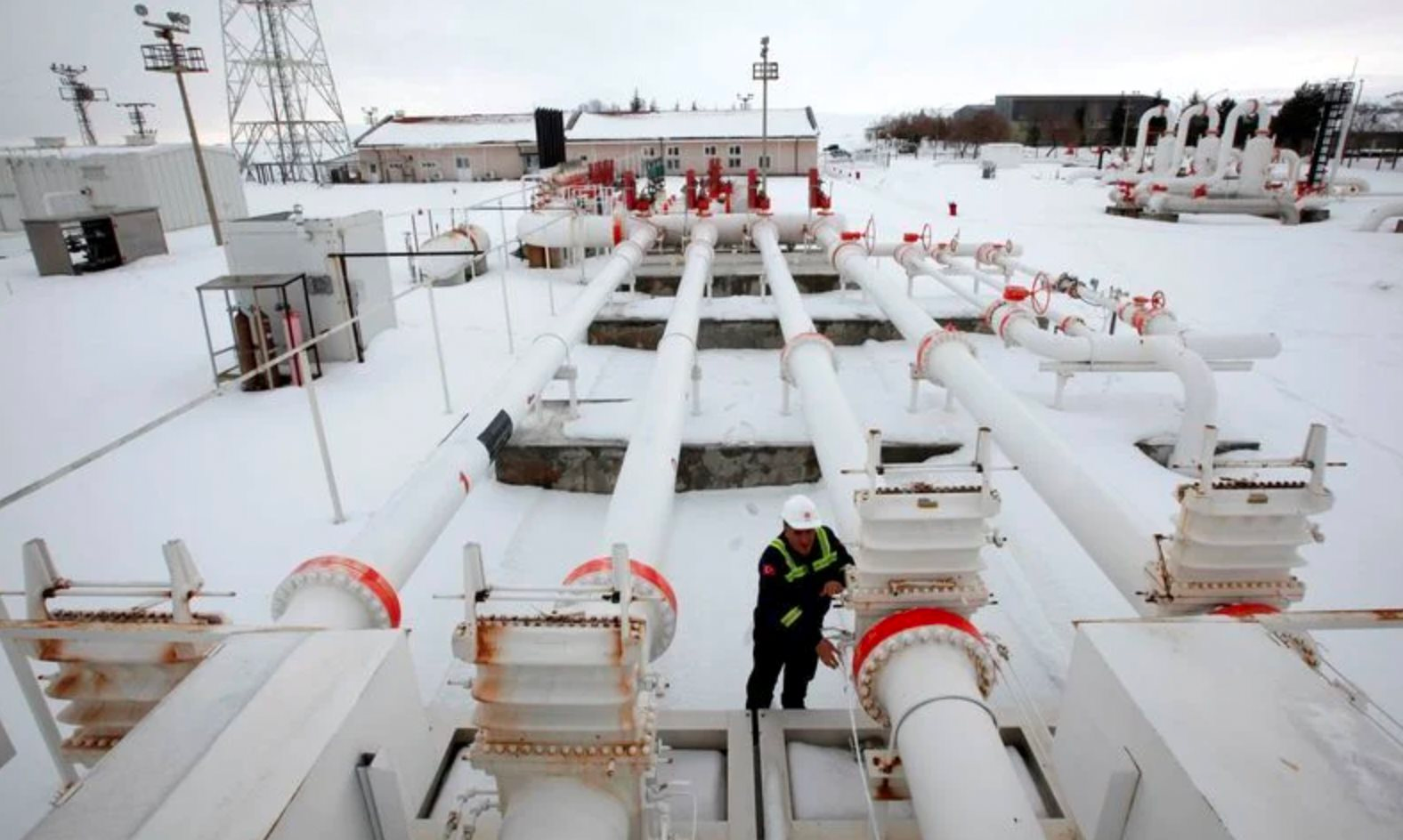 N&oacute;i Iran kh&ocirc;ng cung cấp đủ 9,6 tỷ m&eacute;t khối kh&iacute; đốt, quốc gia NATO lập tức ngỏ &yacute; muốn nhập LNG của Nga - Ảnh 1.