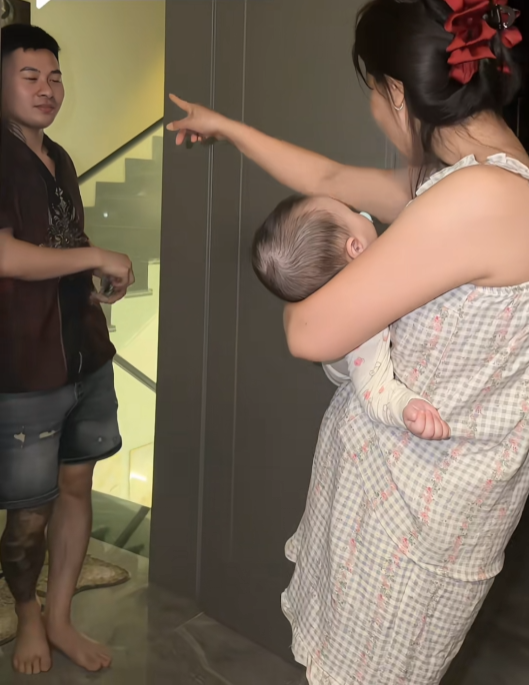 Đang viral: Mẹ chồng sinh năm 1981 g&acirc;y sốt với nhan sắc trẻ trung, con d&acirc;u "tuyển chồng gi&uacute;p mẹ" sau 20 năm ở vậy nu&ocirc;i con - Ảnh 5.