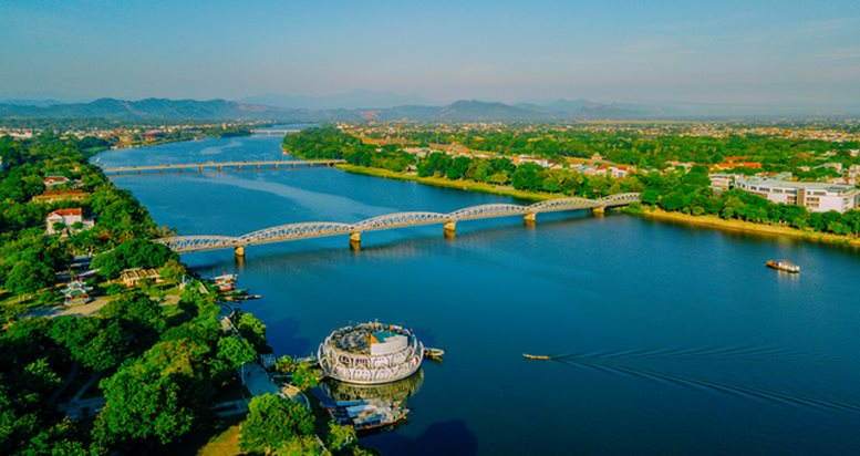 Tin vui: Từ h&ocirc;m nay, một TP trực thuộc Trung ương của Việt Nam ch&iacute;nh thức miễn, giảm một khoản thu - Ảnh 2.