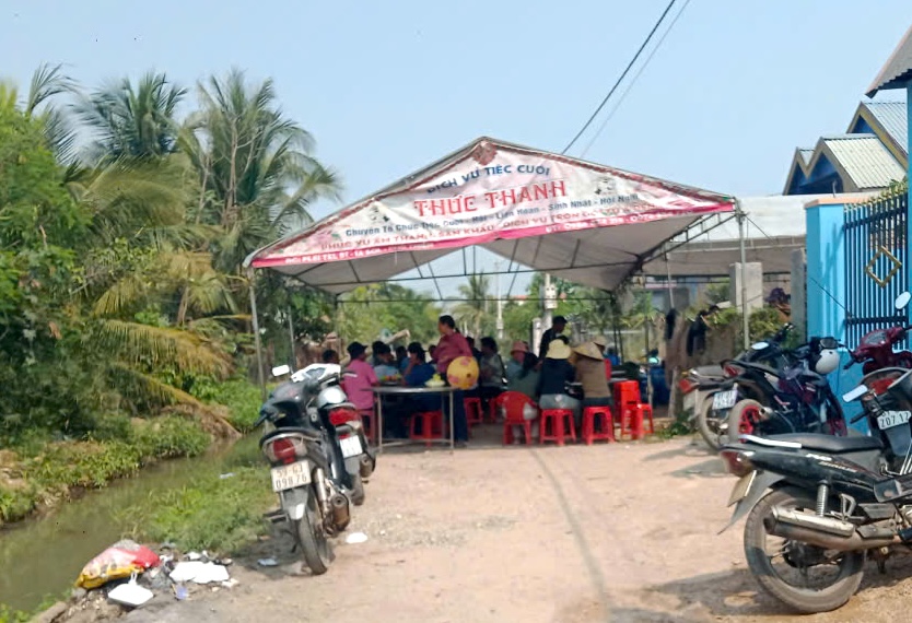 Em b&eacute; chết đuối thương t&acirc;m tại mương nước ở x&atilde; Ph&uacute; Thiện Ng&agrave;y 19 - 4 - 2026 - Ảnh 1.