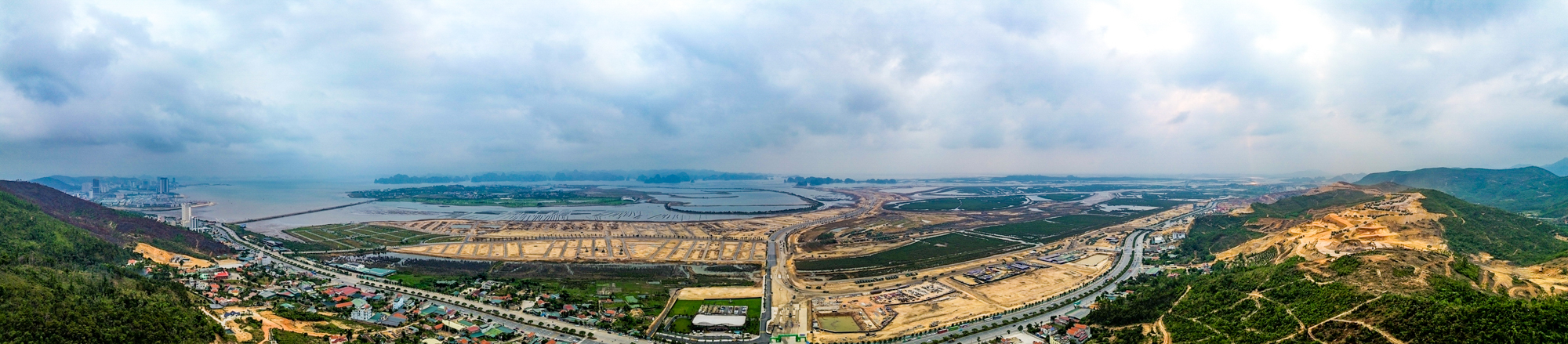 To&agrave;n cảnh si&ecirc;u dự &aacute;n 18 tỷ USD của Vinhomes:  Rộng như một th&agrave;nh phố, tổng mức đầu tư bằng  GDP 18 nước cộng lại - Ảnh 1.