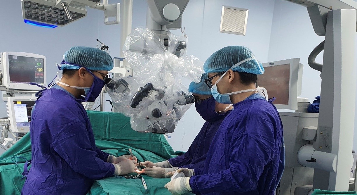 Ph&aacute;t hiện teo tinh ho&agrave;n khi đi kh&aacute;m tiền h&ocirc;n nh&acirc;n - Ảnh 1.