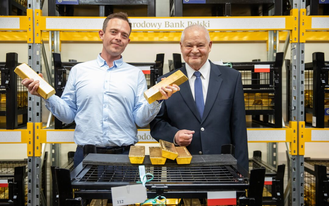 Tổng thống lẫn thống đốc NHTW muốn bán một phần trong số 550 tấn vàng dự trữ để mua vũ khí, bộ trưởng tài chính một nước châu Âu nói thẳng: Đi vay EU còn hơn - Ảnh 1.