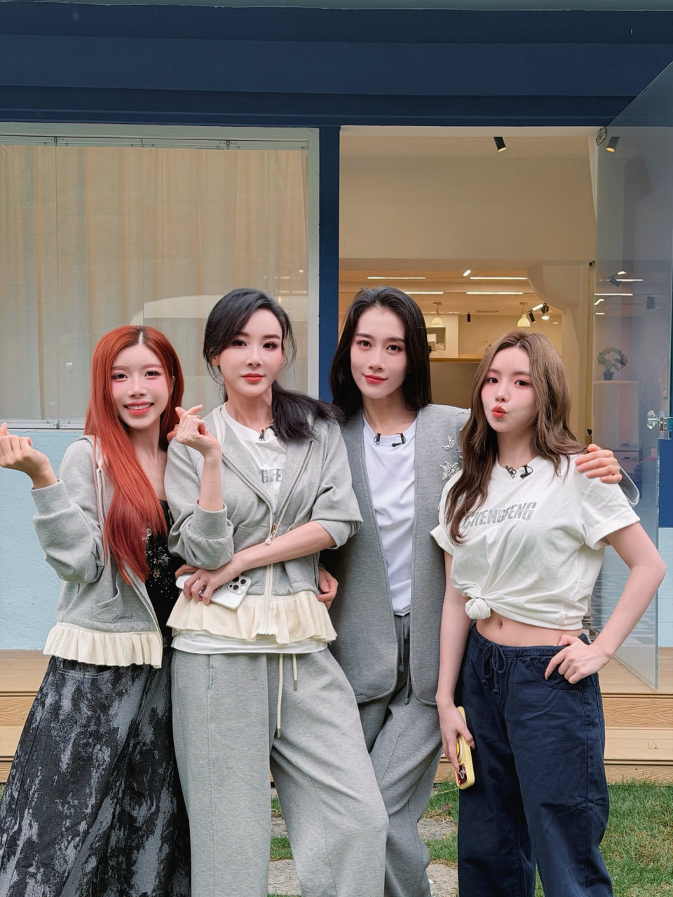 “Đệ nhất mỹ nhân showbiz” từng đánh bại Trang Pháp: Giọng ngọt gợi nhớ cả thanh xuân, visual U60 thách thức thời gian- Ảnh 6.