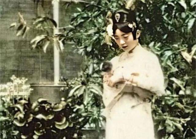 Uyển Dung v&agrave; cuộc đời bi kịch: Ho&agrave;ng hậu cuối c&ugrave;ng của Trung Quốc - Ảnh 1.