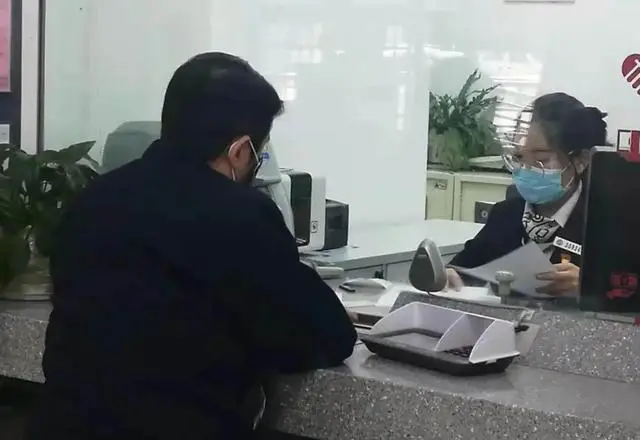 T&agrave;i khoản ng&acirc;n h&agrave;ng bị phong tỏa: 19 tỷ đền b&ugrave; đất gặp rắc rối - Ảnh 1.