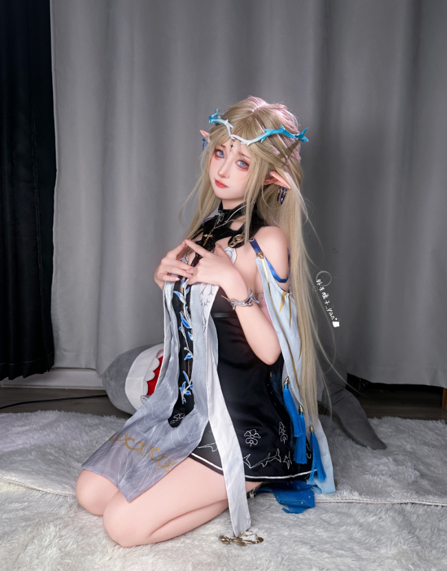 Vừa cosplay, vừa trổ t&agrave;i "bếp n&uacute;c", nữ coser khiến CDM th&iacute;ch th&uacute; - Ảnh 1.