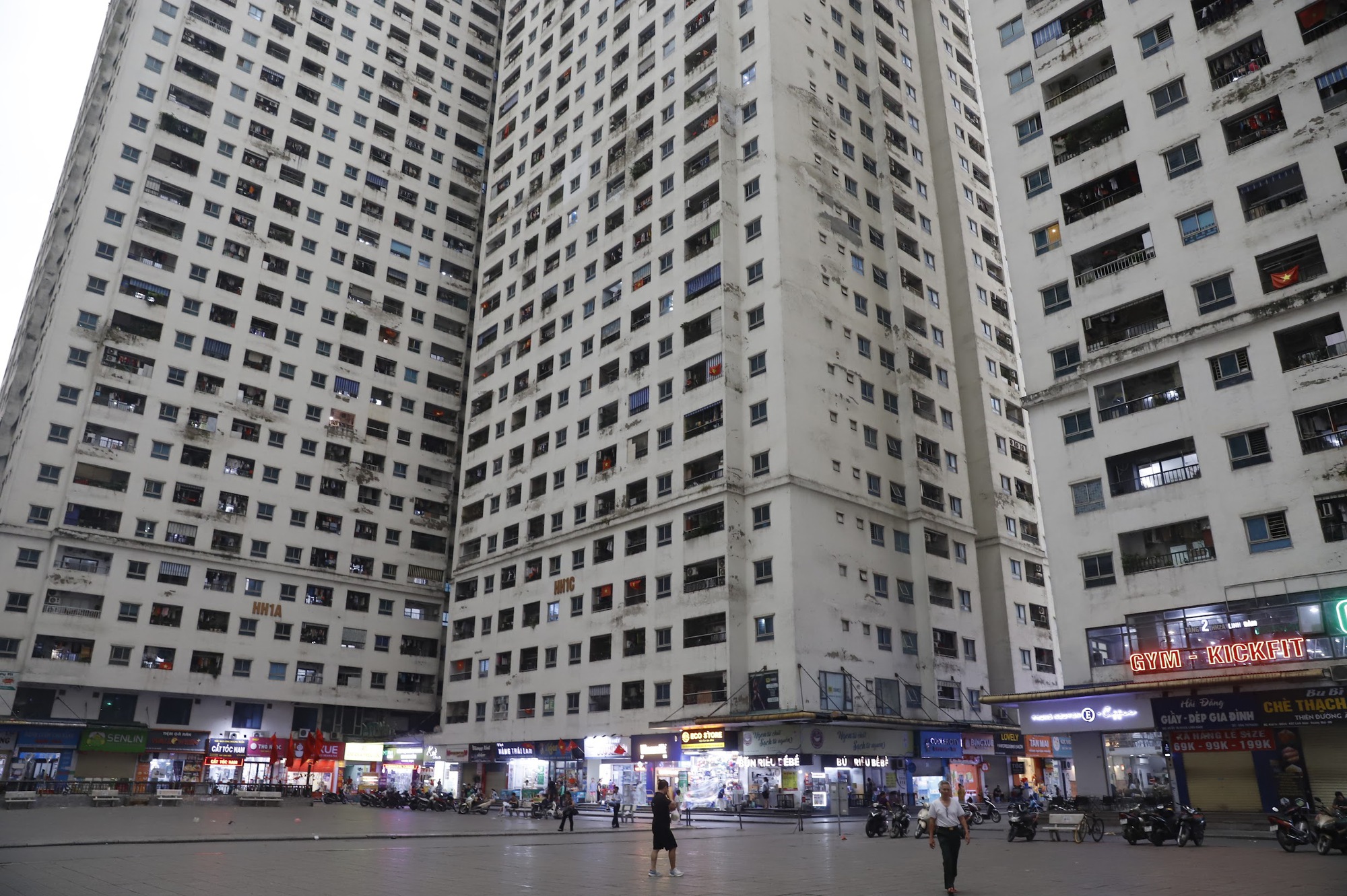 Tranh cãi 10.000 căn hộ HH Linh Đàm chưa có sổ đỏ, được chọn lấy lại tiền hoặc đổi nhà mới - Ảnh 3.