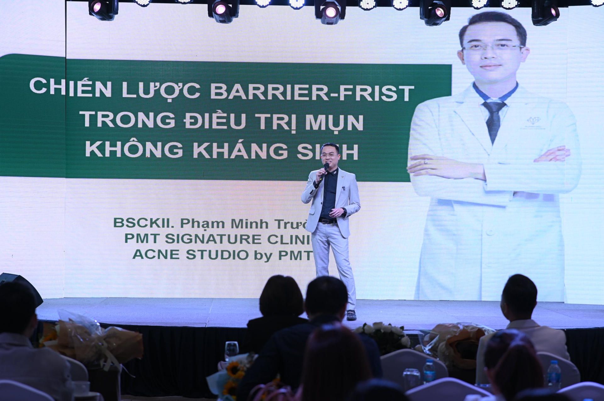 Bác sĩ thẩm mỹ tố ca sĩ Trung Quân 