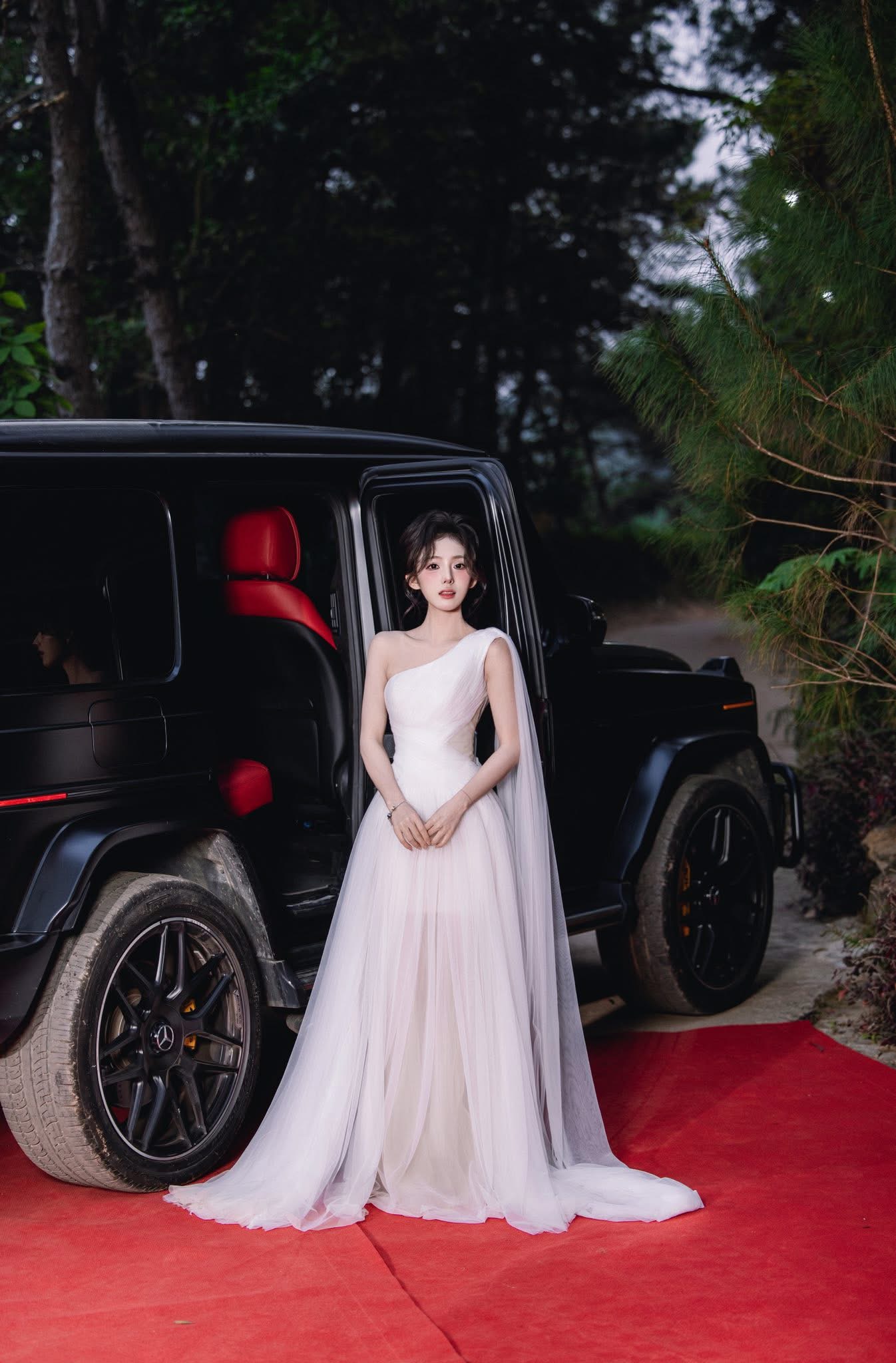 Hot girl nổi tiếng sau "thử th&aacute;ch 50k", nhan sắc 4 năm sau thế n&agrave;o?  - Ảnh 6.