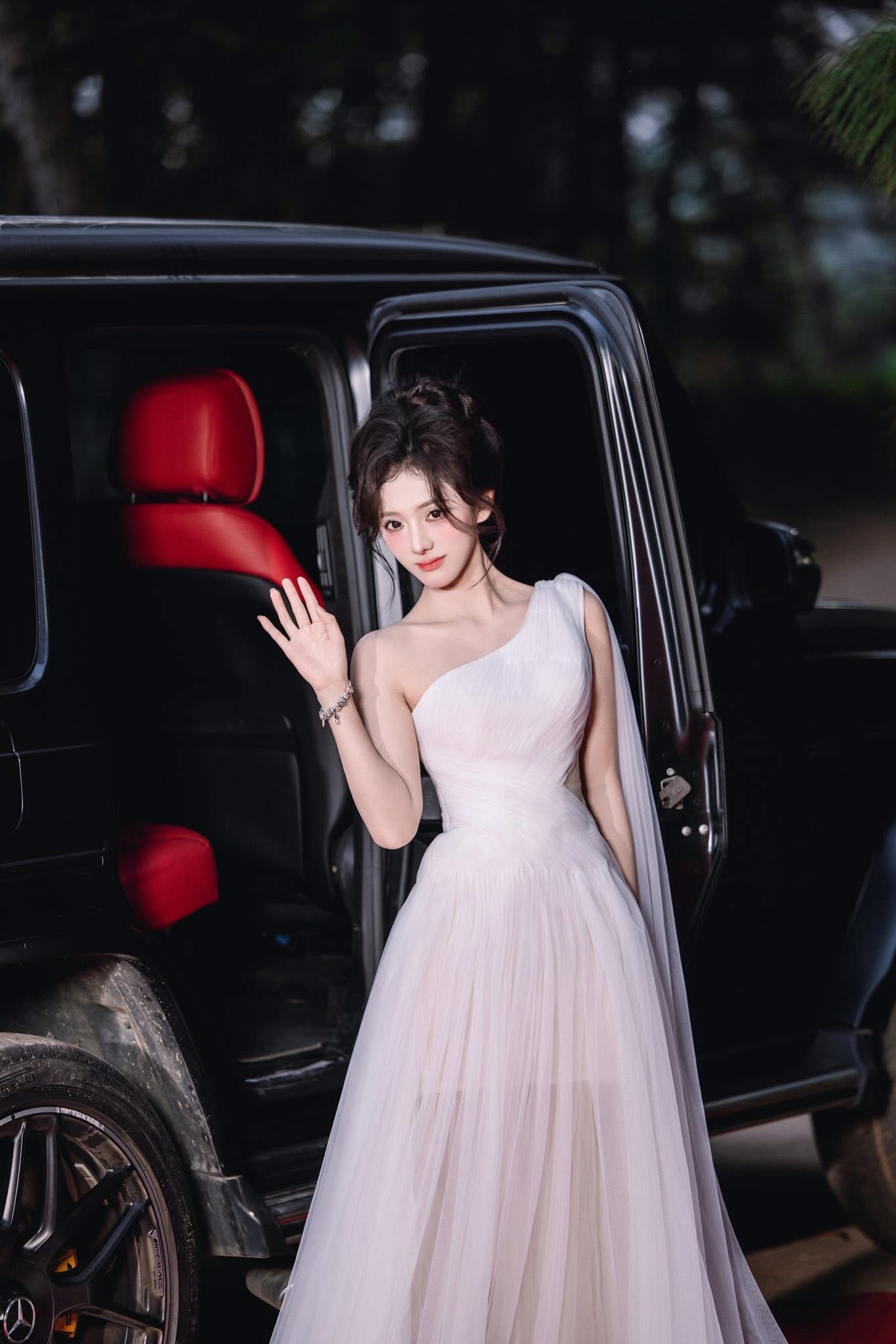 Hot girl nổi tiếng sau "thử th&aacute;ch 50k", nhan sắc 4 năm sau thế n&agrave;o?  - Ảnh 5.