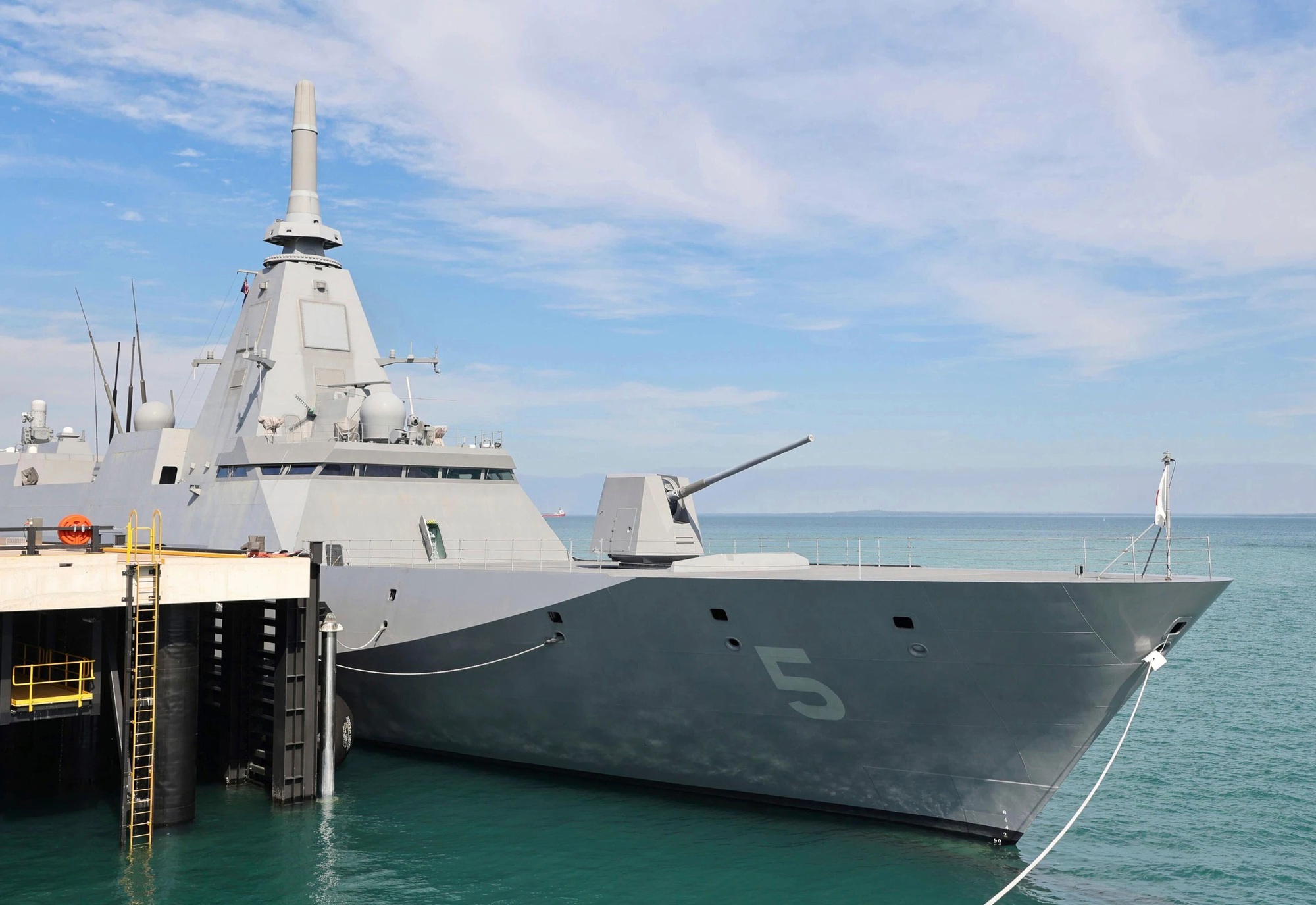 Nhật Bản th&uacute;c đẩy xuất khẩu vũ kh&iacute; trong năm 2026 nhằm tăng cường an ninh quốc tế - Ảnh 1.