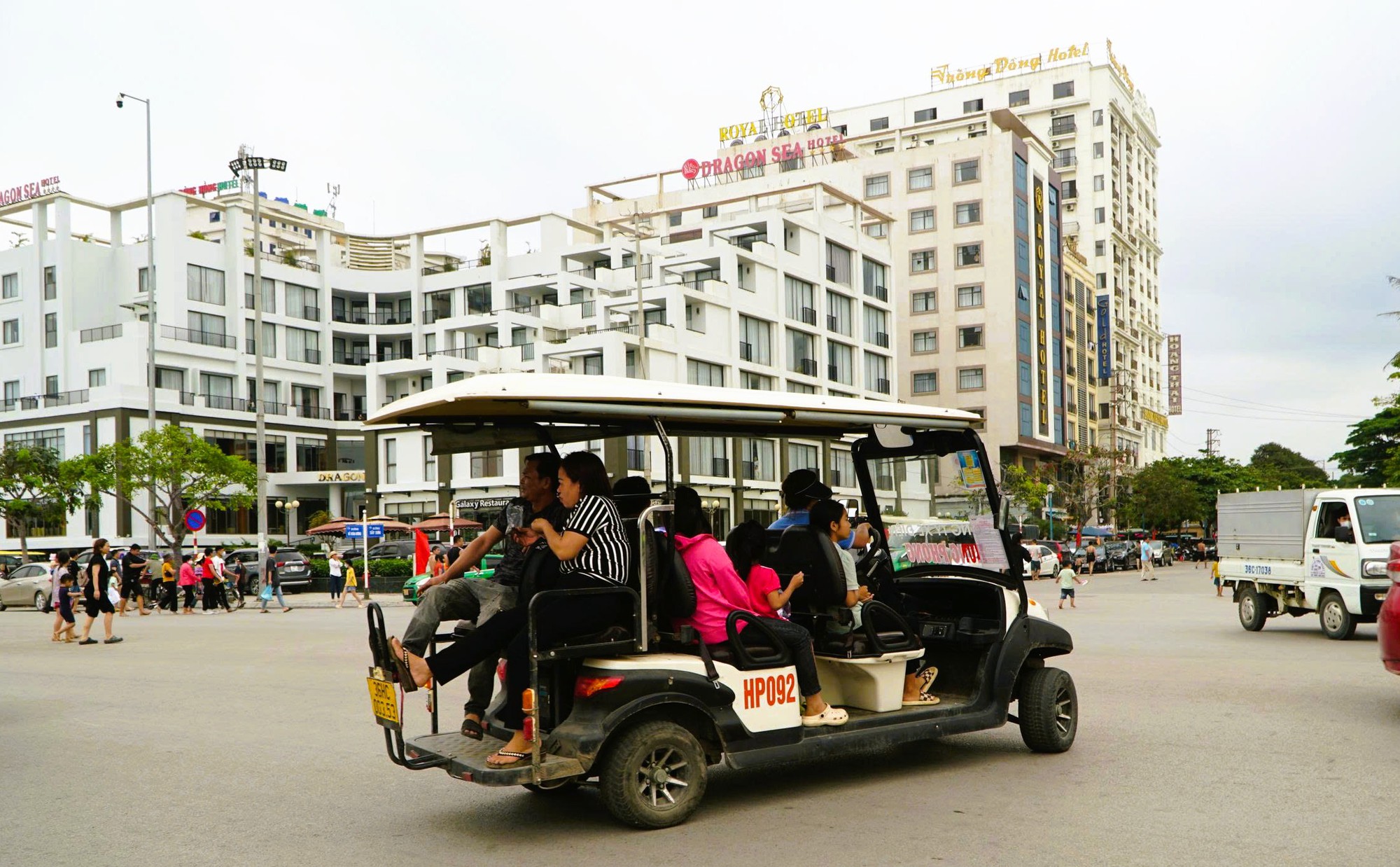 Tai tiếng xe điện Sầm Sơn chiếm 90 % hình ảnh xấu , quyết tâm thay đổi năm 2026 - Ảnh 2.