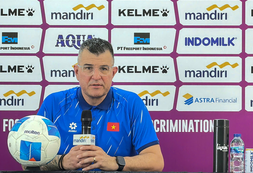 Thắng thuyết phục Australia, HLV tuyển Việt Nam h&eacute; lộ "ch&igrave;a kh&oacute;a" cho m&agrave;n lội ngược d&ograve;ng - Ảnh 1.