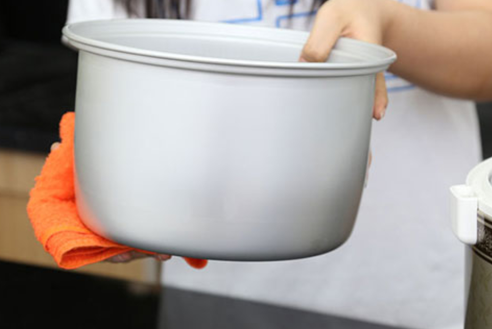Lời khuy&ecirc;n sử dụng nồi cơm điện hiệu quả cho bữa cơm ngon - Ảnh 1.