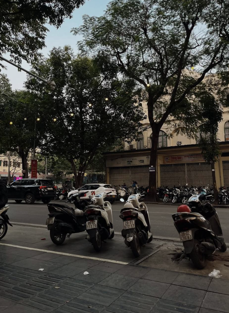 Kh&aacute;m ph&aacute; đời sống Việt Nam qua tr&agrave; đ&aacute;, c&agrave; ph&ecirc; bệt v&agrave; xe m&aacute;y - Ảnh 4.