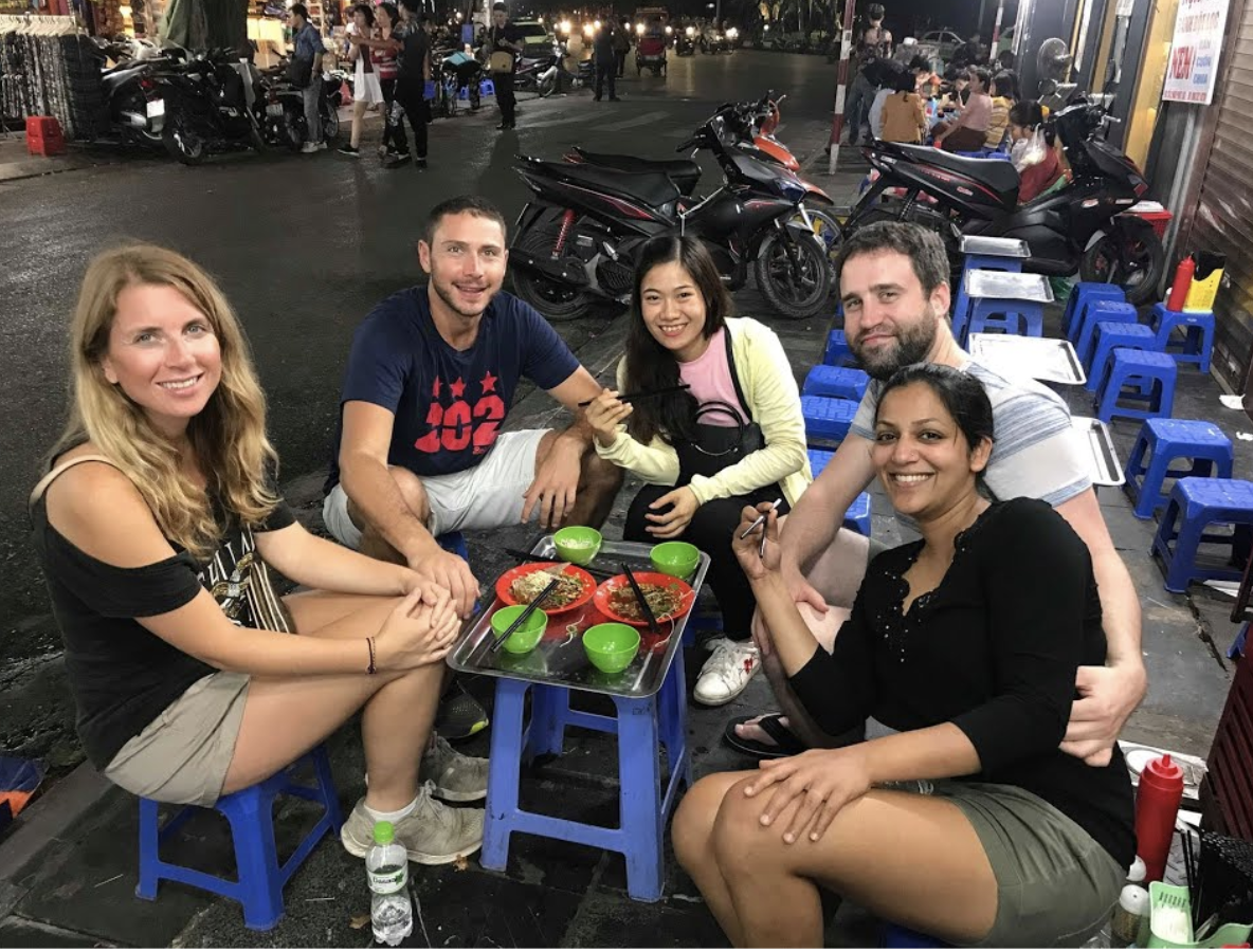 Kh&aacute;m ph&aacute; đời sống Việt Nam qua tr&agrave; đ&aacute;, c&agrave; ph&ecirc; bệt v&agrave; xe m&aacute;y - Ảnh 6.