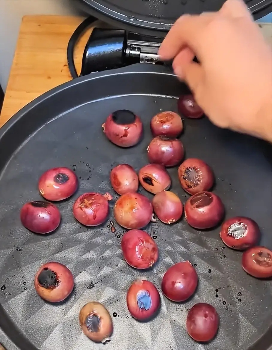 M&oacute;n ăn kỳ quặc v&agrave; tầm quan trọng của nhận thức cha mẹ trong gi&aacute;o dục con c&aacute;i - Ảnh 1.