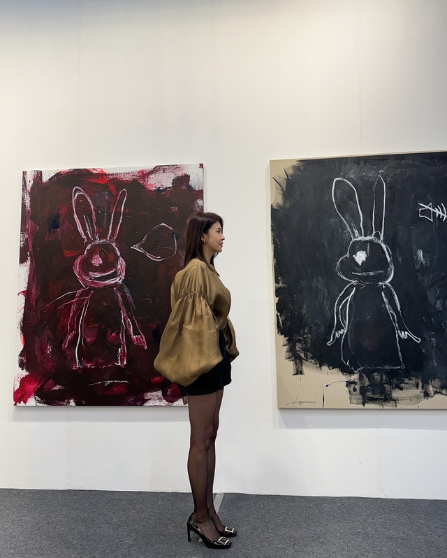 Đ&ocirc;i ch&acirc;n đẹp nức tiếng, Kpop phải ghi danh v&agrave;o lời h&aacute;t của Ha Ji Won giờ ra sao ở tuổi 48?- Ảnh 5.