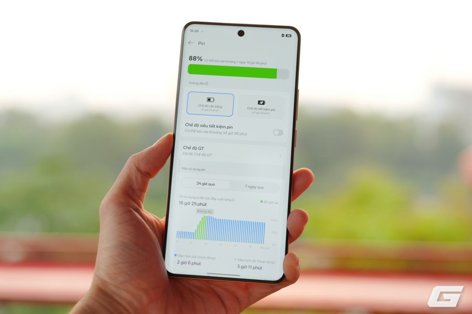 Smartphone pin 8000 mAh: Kh&aacute;m ph&aacute; trải nghiệm sử dụng kh&ocirc;ng lo cạn pin - Ảnh 1.