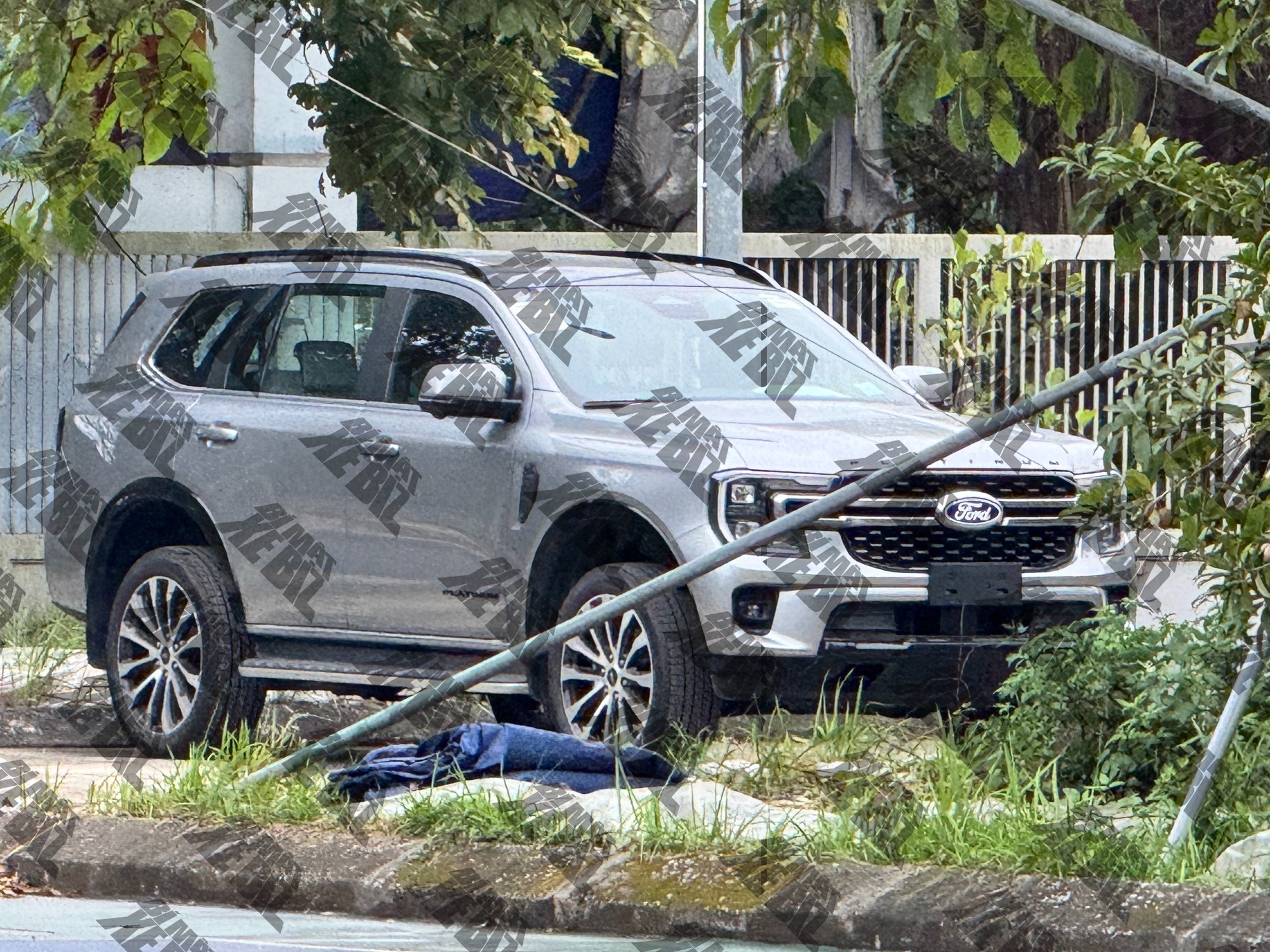 Ford Ranger, Everest th&ecirc;m m&aacute;y xăng tại Việt Nam: &lsquo;Bỏ rơi&rsquo; m&aacute;y dầu hay bị &eacute;p thay đổi?- Ảnh 1.