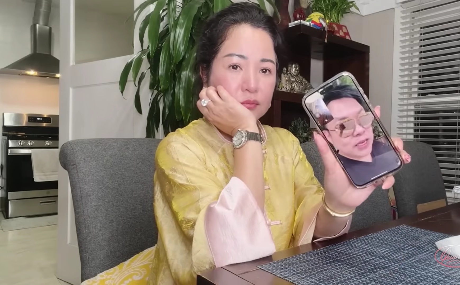 Vụ Quang L&ecirc; mất 16 ngh&igrave;n đ&ocirc;: Nam ca sĩ n&oacute;i 1 chi tiết quan trọng - Ảnh 1.